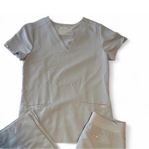 XXS Figs Dusty Blue top - like new